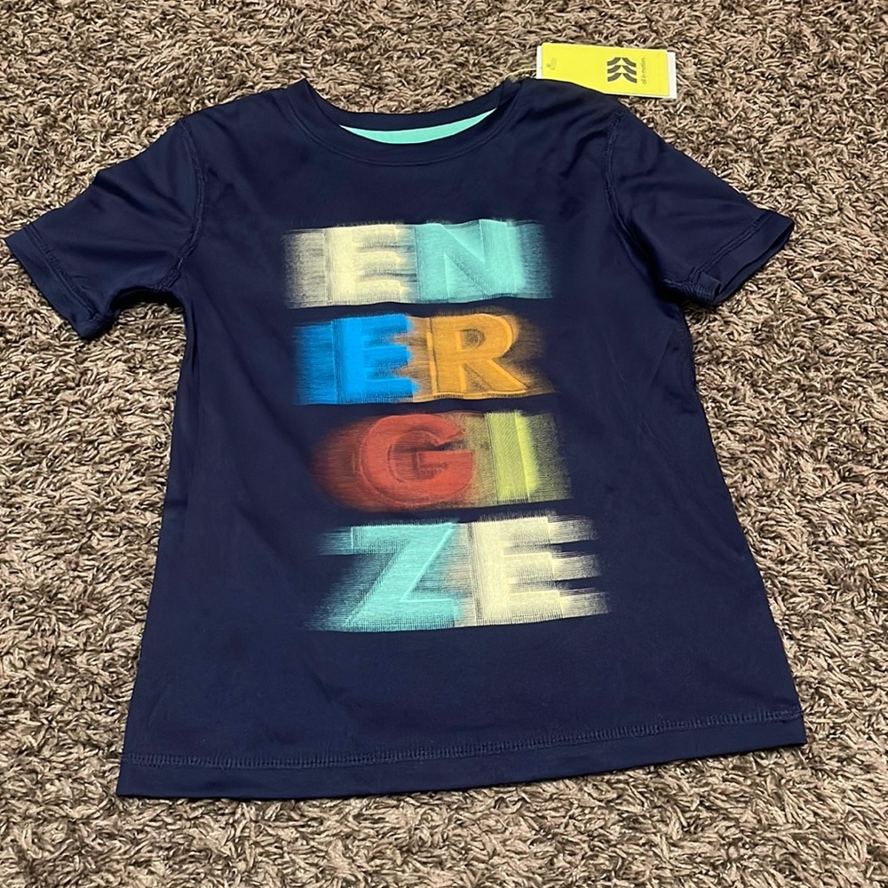 (20) All in Motion Energize graphic shirt